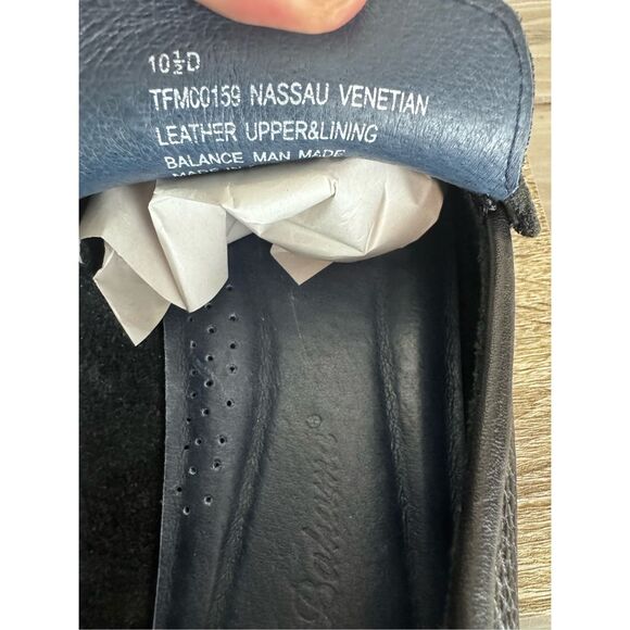 NEW TOMMY BAHAMA NASSAU BLACK LEATHER VENETIAN LOAFERS SIZE 10.5 D - Picture 4 of 8